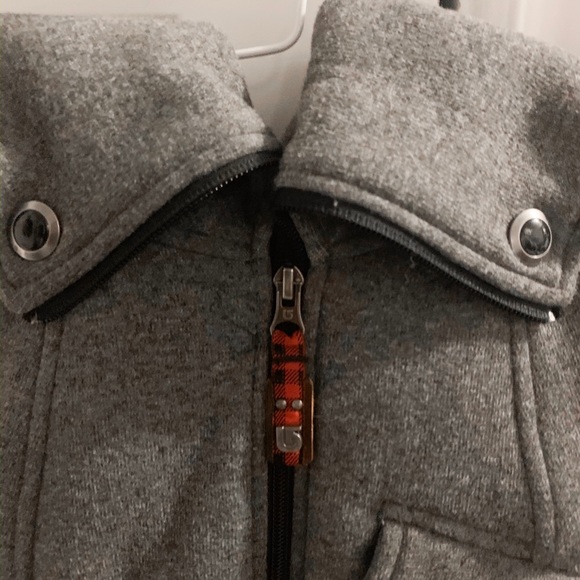 Burton Vest - Picture 5 of 5